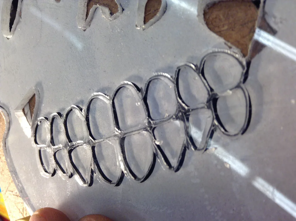Teeth after engraving