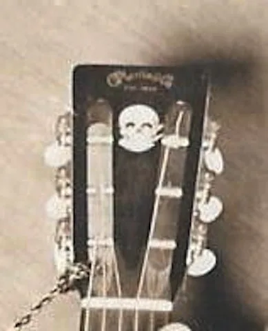 Martin 00-21 pat moore headstock