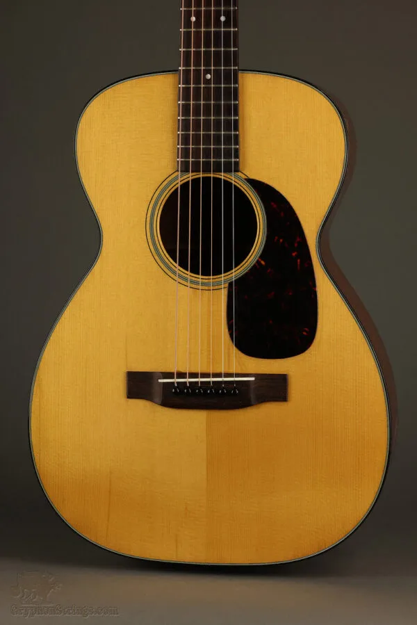 1961 Martin 0-18 Acoustic Guitar – Used