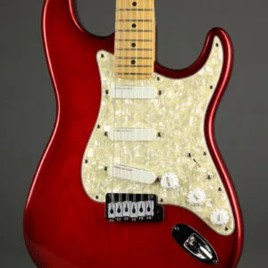 1995 Fender Deluxe Strat Plus Electric Guitar-Used