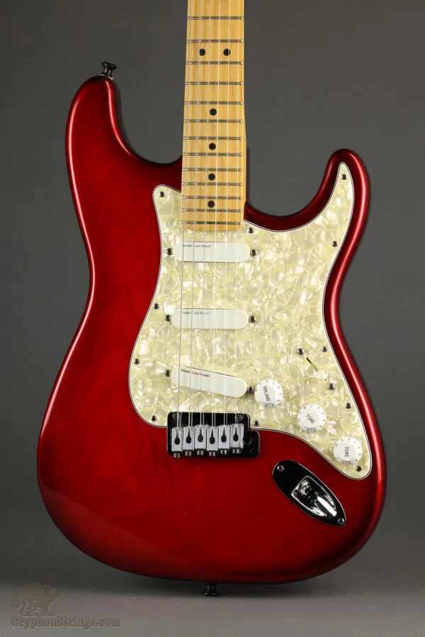 1995 Fender Deluxe Strat Plus Electric Guitar-Used