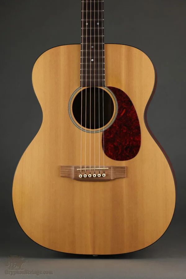 1998 Martin 000M Acoustic Guitar – Used