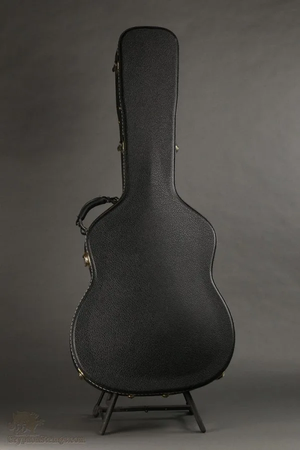 2005 TKL Martin 000/OM Case Used