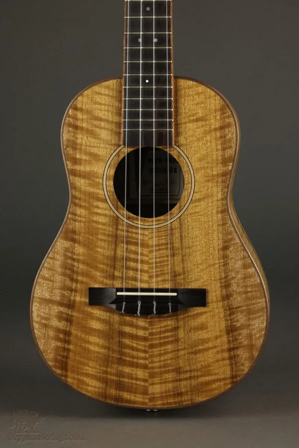 2016 Mya-Moe Myrtle Tenor Classic Ukulele-Used