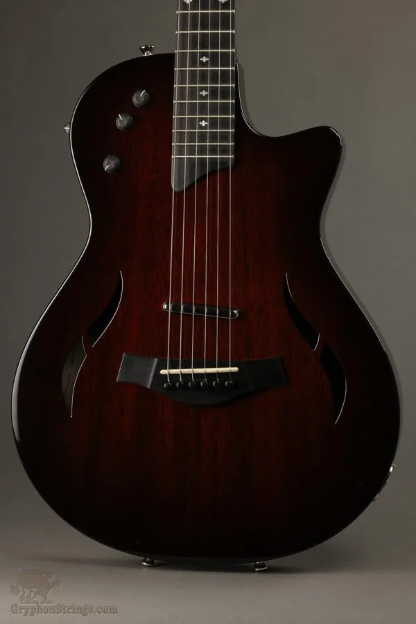 2017 Taylor Guitars T5z Classic DLX Semi-Hollow Electric Used