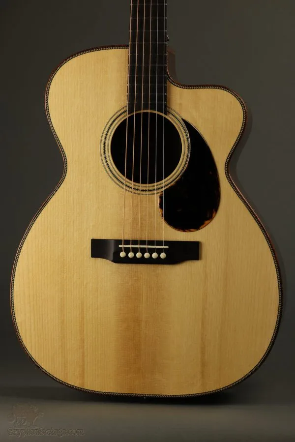 2019 Bob Thompson OMC Acoustic Guitar Used