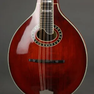 Eastman MD604 A-Style Oval Hole Mandolin Classic Finish – New