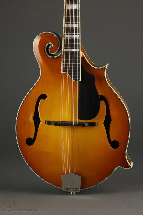 Eastman MD615-GB F-Style F-Hole Mandolin in Goldburst Finish – New