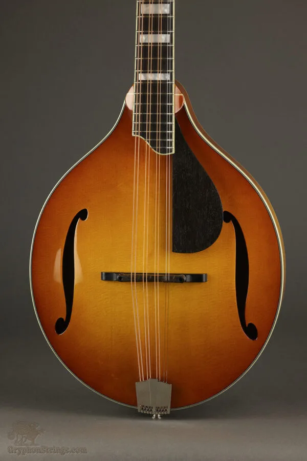 Eastman MDO605 Acoustic Electric Octave Mandolin – New