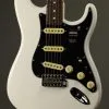 Fender American Performer Stratocaster®, Rosewood Fingerboard, Arctic White – New