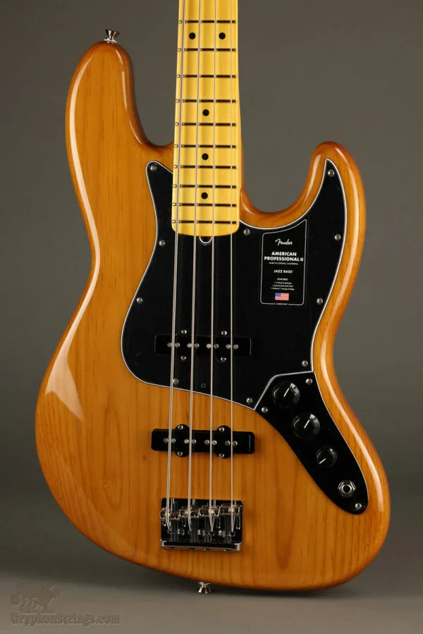 Fender American Professional II Jazz Bass®, Maple Fingerboard, Roasted Pine – New