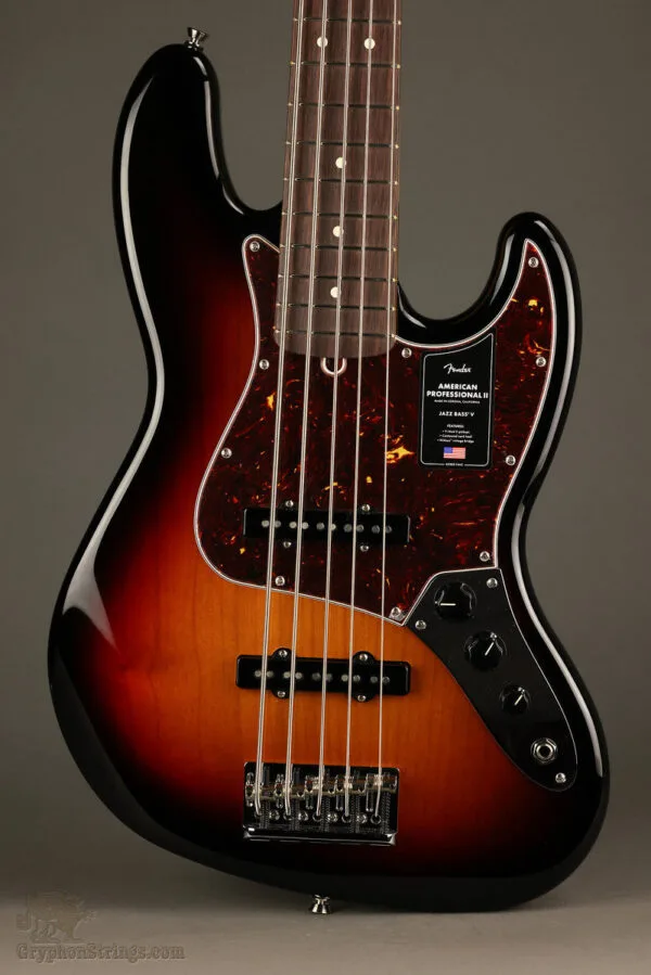 Fender American Professional II Jazz Bass® V, Rosewood Fingerboard, 3-Color Sunburst – New