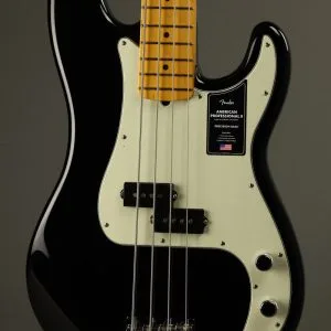 Fender American Professional II Precision Bass®, Maple Fingerboard, Black – New