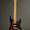 Fender American Professional II Stratocaster®, Maple Fingerboard, 3-Color Sunburst New