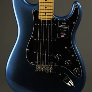 Fender American Professional II Stratocaster®, Maple Fingerboard, Dark Night New