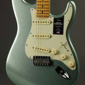 Fender American Professional II Stratocaster®, Maple Fingerboard, Mystic Surf Green New