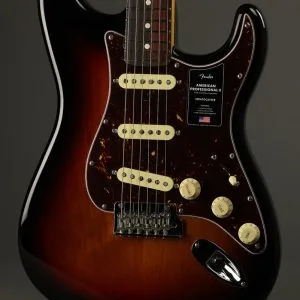 Fender American Professional II Stratocaster®, Rosewood Fingerboard, 3-Color Sunburst New