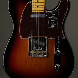Fender American Professional II Telecaster®, Maple Fingerboard, 3-Color Sunburst New