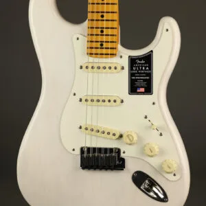 Fender American Ultra Luxe ’50s Stratocaster®, Maple Fingerboard, White Blonde – New