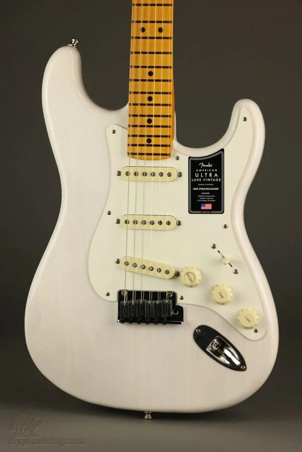 Fender American Ultra Luxe ’50s Stratocaster®, Maple Fingerboard, White Blonde – New