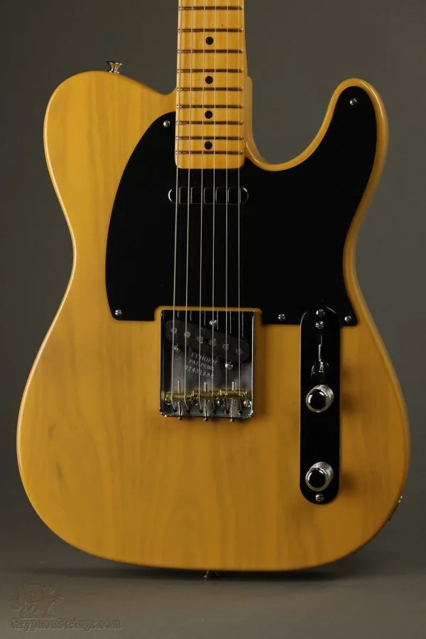 Fender American Vintage II 1951 Telecaster®, Maple Fingerboard, Butterscotch Blonde – New