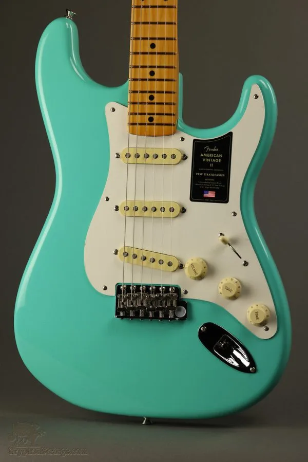 Fender American Vintage II 1957 Stratocaster®, Maple Fingerboard, Sea Foam Green – New