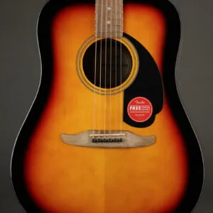 Fender California Standard Redondo™, Spruce Top, Black Pickguard, 3-Color Sunburst – New