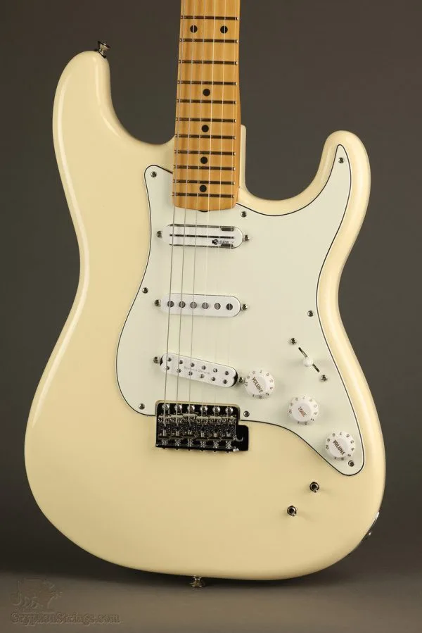 Fender EOB Stratocaster®, Maple Fingerboard, Olympic White – New