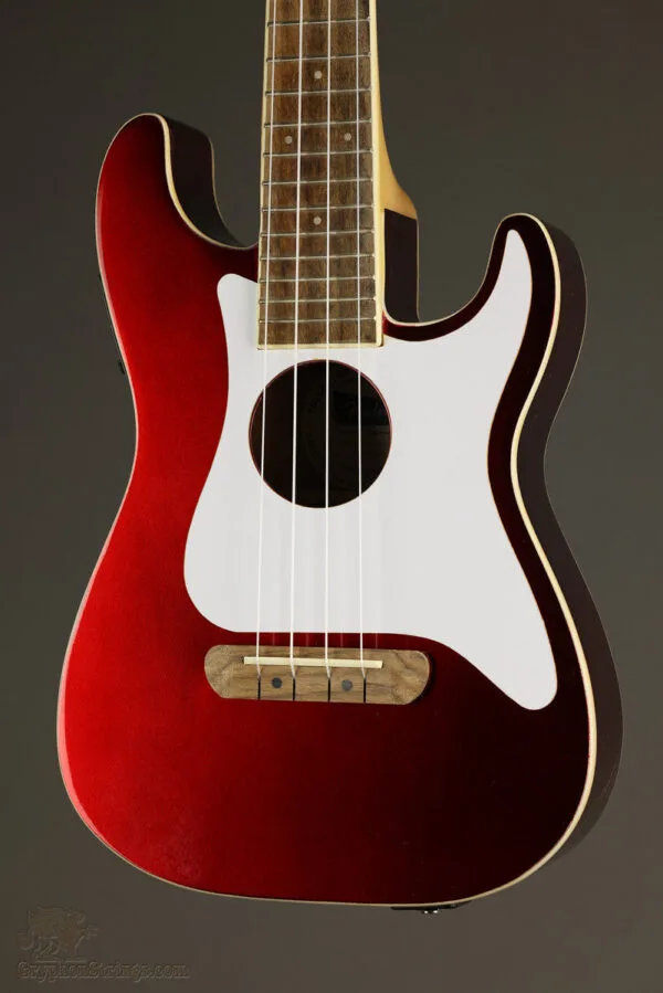Fender Fullerton Strat® Uke, Walnut Fingerboard, White Pickguard Candy Apple Red – New