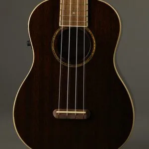 Fender Grace Vanderwaal Signature Uke, Walnut Fingerboard, Natural New