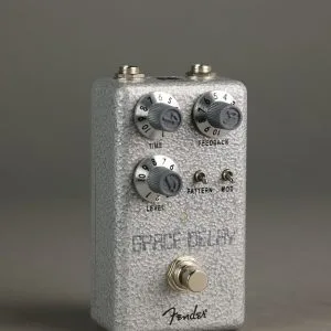 Fender Hammertone® Space Delay