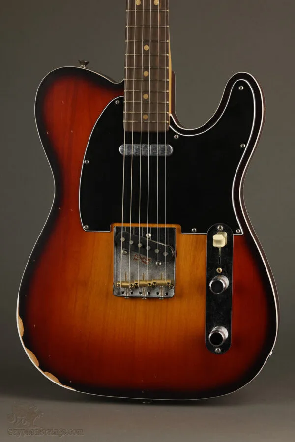 Fender Jason Isbell Custom Telecaster®, Rosewood, 3-Color Chocolate Burst – New