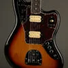 Fender Kurt Cobain Jaguar®, Rosewood Fingerboard, 3-Color Sunburst – New