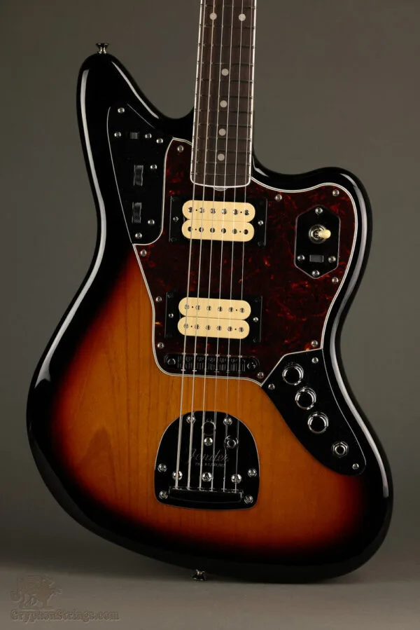 Fender Kurt Cobain Jaguar®, Rosewood Fingerboard, 3-Color Sunburst – New