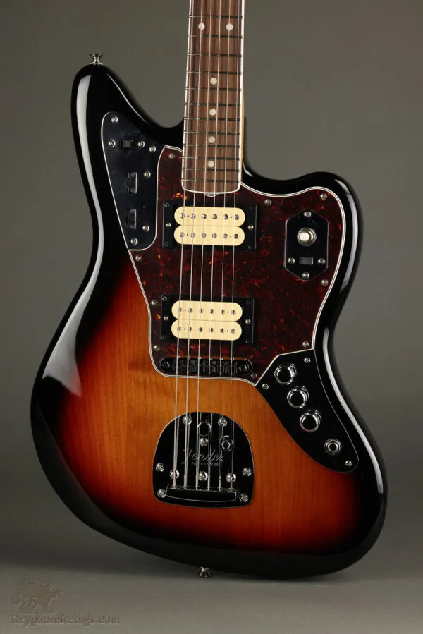 Fender Kurt Cobain Jaguar®, Rosewood Fingerboard, 3-Color Sunburst – New