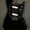 Fender Player II Mustang®, Rosewood Fingerboard, Black – New