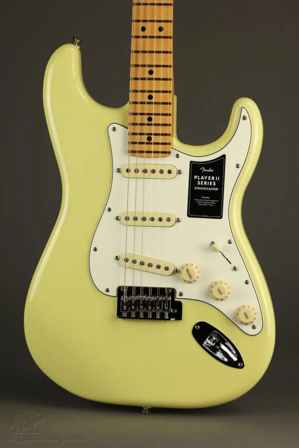 Fender Player II Stratocaster®, Maple Fingerboard, Hialeah Yellow – New