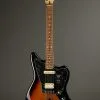 Fender Player Jaguar®, Pau Ferro Fingerboard, 3 Color Sunburst New