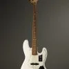 Fender Player Jazz Bass®, Pau Ferro Fingerboard, Polar White New