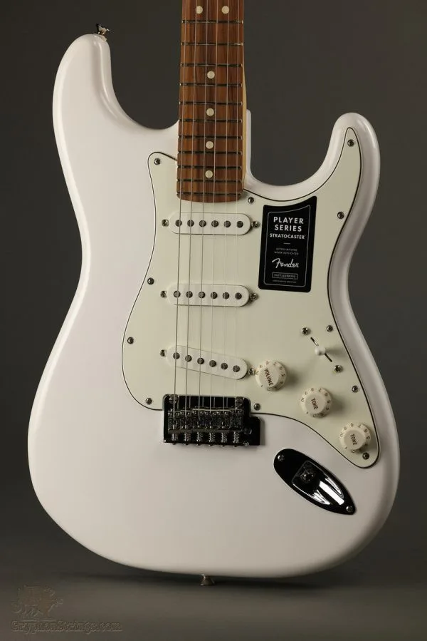 Fender Player Stratocaster®, Pau Ferro Fingerboard, Polar White New