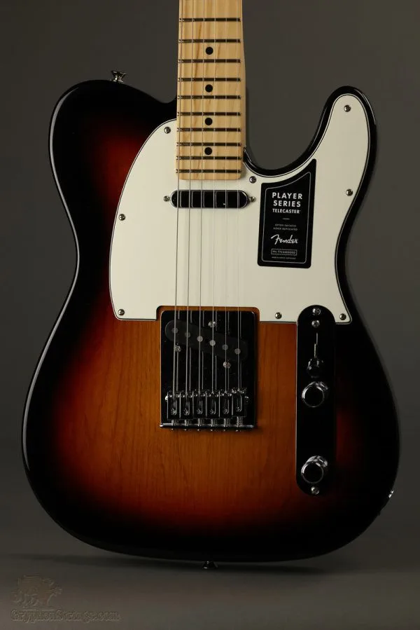 Fender Player Telecaster®, Maple Fingerboard, 3-Color Sunburst New