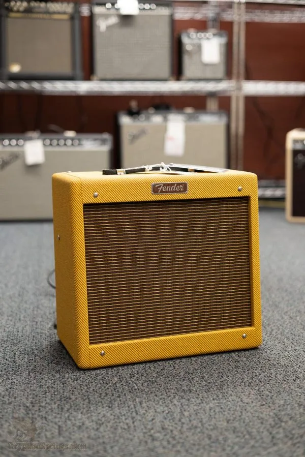 Fender Pro Junior™ IV, Lacquered Tweed, 120V New