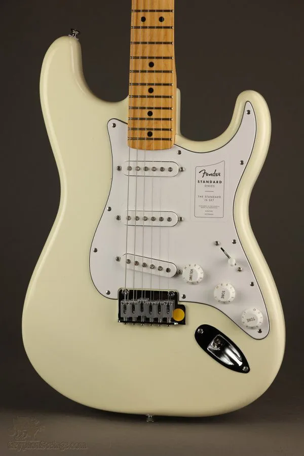 Fender Standard Stratocaster®, Maple Fingerboard, White Pickguard, Olympic White – New
