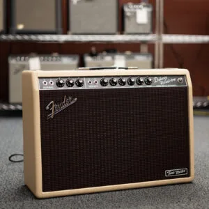 Fender Tone Master® Deluxe Reverb® Blonde, 120V – New