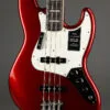 Fender Vintera® III Early ’70s Jazz Bass®, Rosewood Fingerboard, Candy Apple Red – New