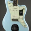 Fender Vintera® III Mid ’60s Jazzmaster®, Rosewood Fingerboard, Sonic Blue – New