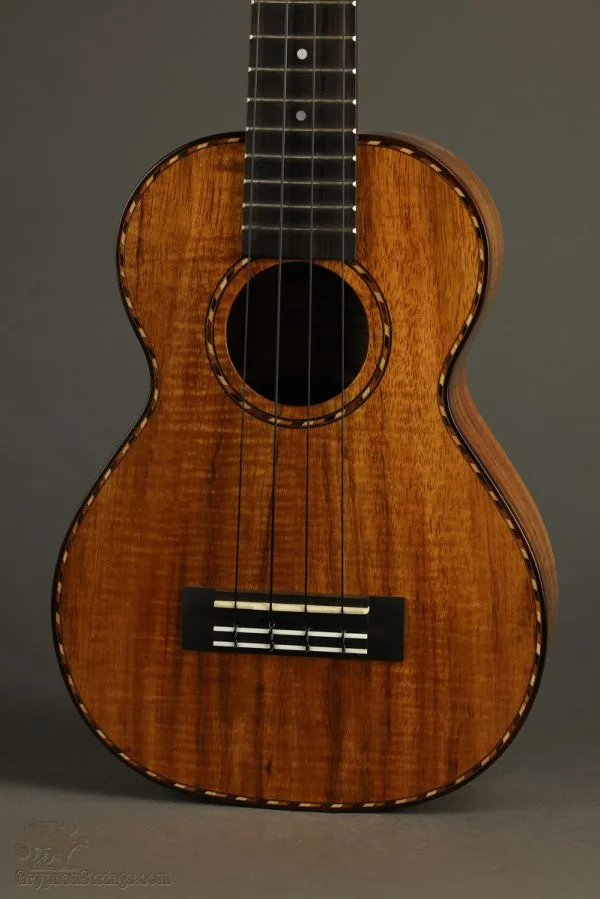 Kamaka HF-2 D Concert Deluxe Ukulele New