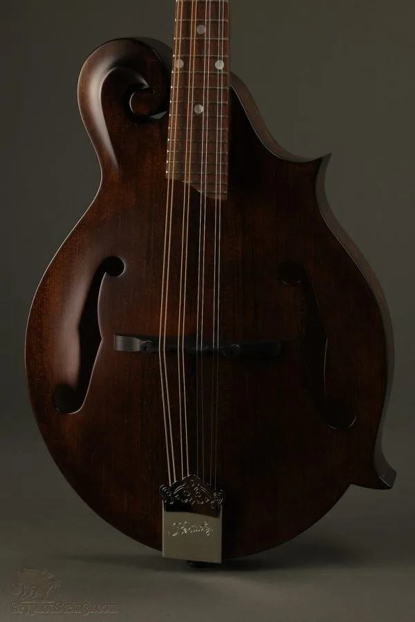 Kentucky KM-606 Standard Mandolin – New