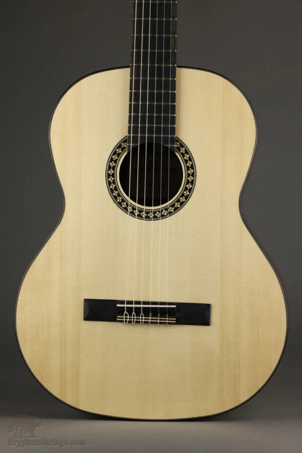 Kremona Romida RD-S Classical Guitar – New