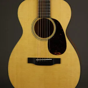 Martin 0-18 Acoustic Guitar – New